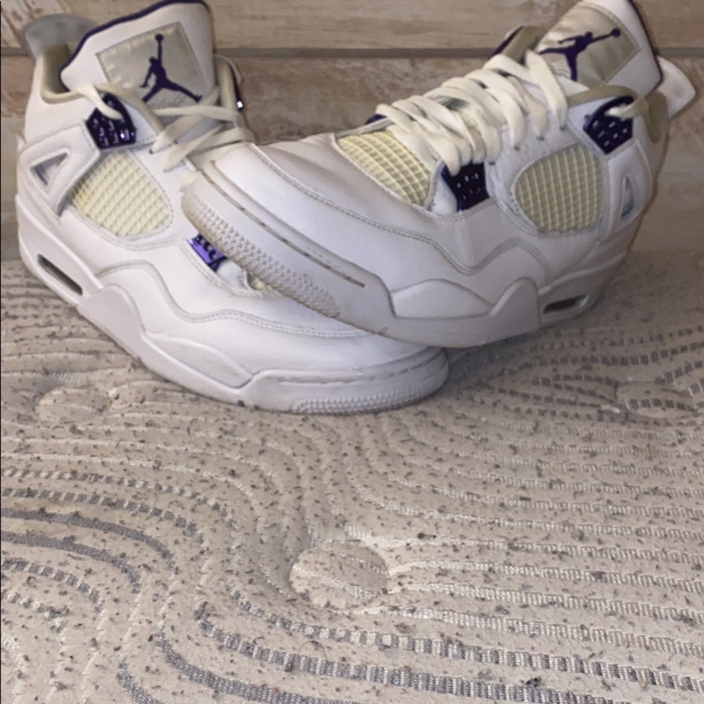 Air Jordan 4